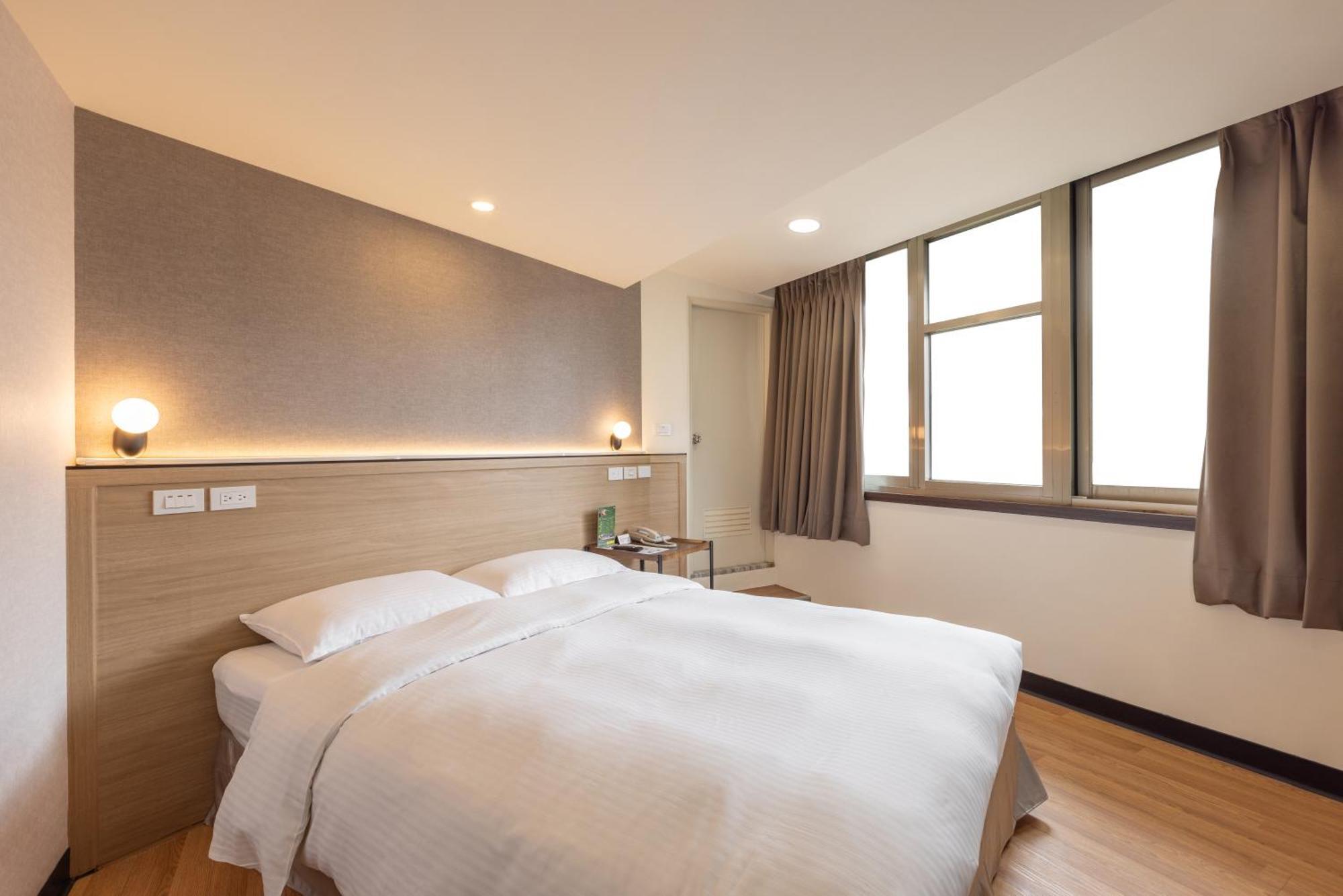 New World Hotel Тайбэй Экстерьер фото