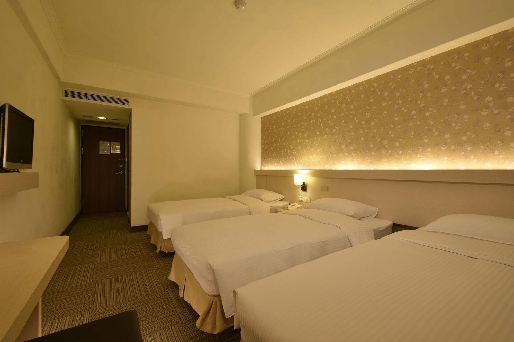 New World Hotel Тайбэй Экстерьер фото