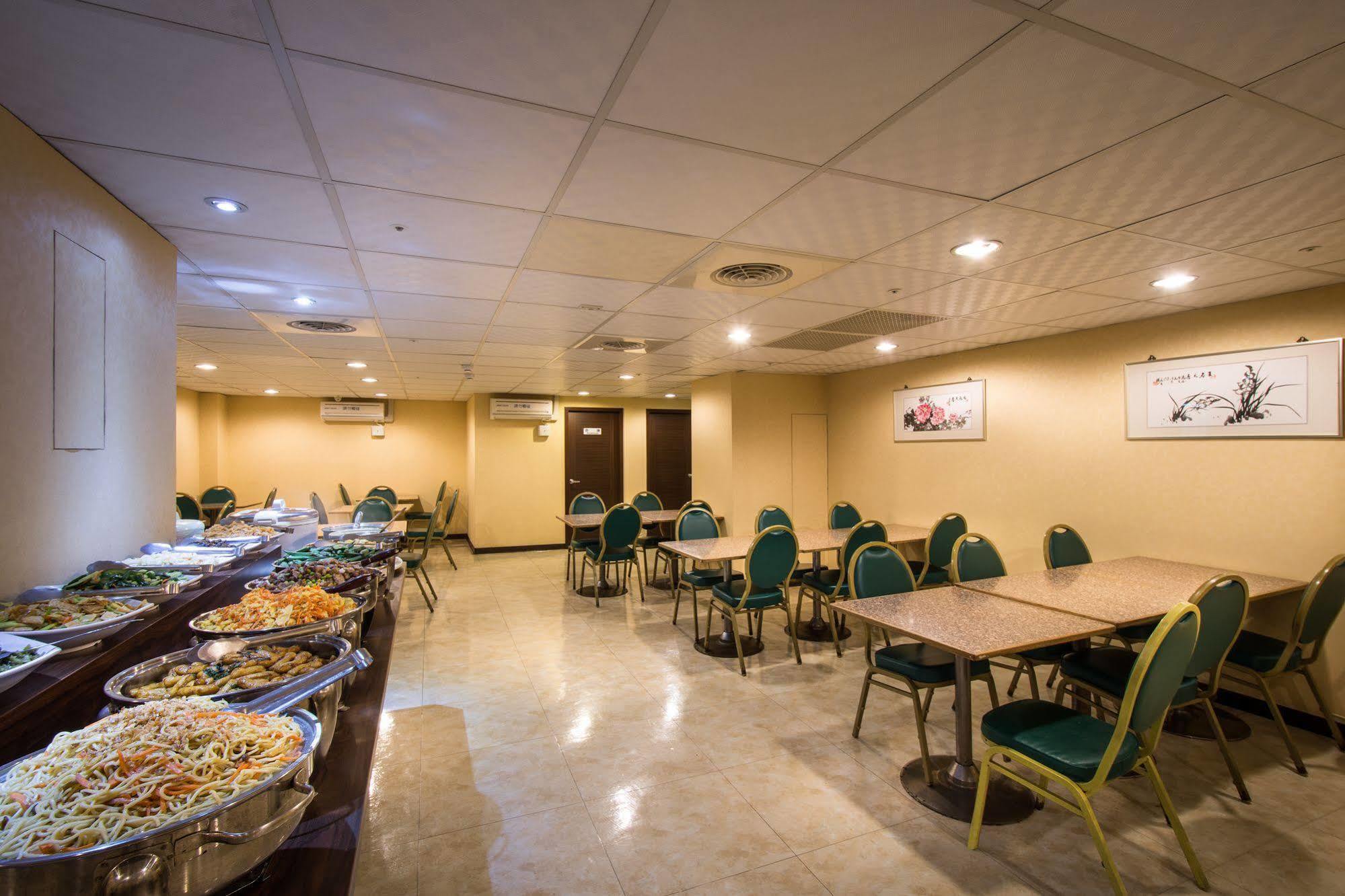 New World Hotel Тайбэй Экстерьер фото